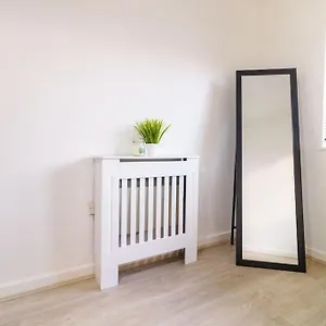 Shazeal Apartment Birmingham